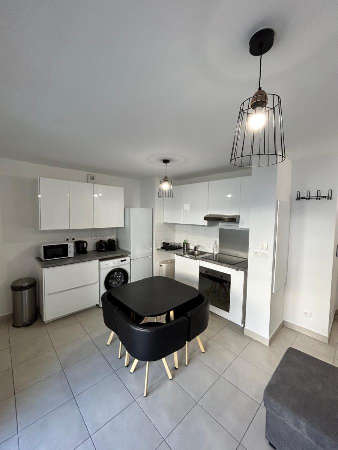 Appartement Avec Terrasse Et Box Entre Plages Et Nature Marseilles Buitenkant foto