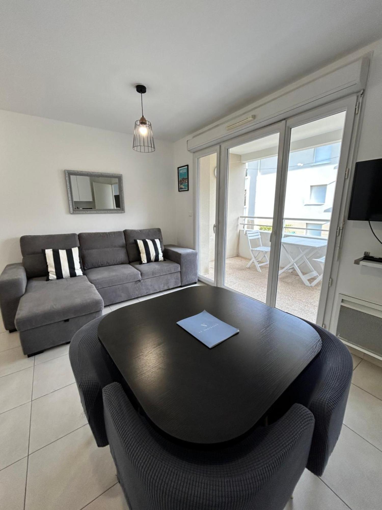 Appartement Avec Terrasse Et Box Entre Plages Et Nature Marseilles Buitenkant foto
